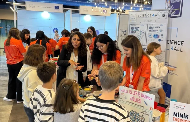 Bilim Herkes İçindir: SCIENCE4ALL Bilim Şenliği’ndeydik! 🔬🤟